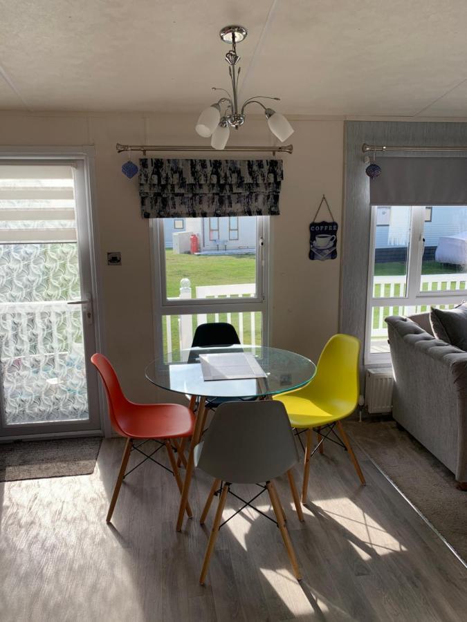 Aurora Luxury Beach Lodge Lossiemouth Exterior foto