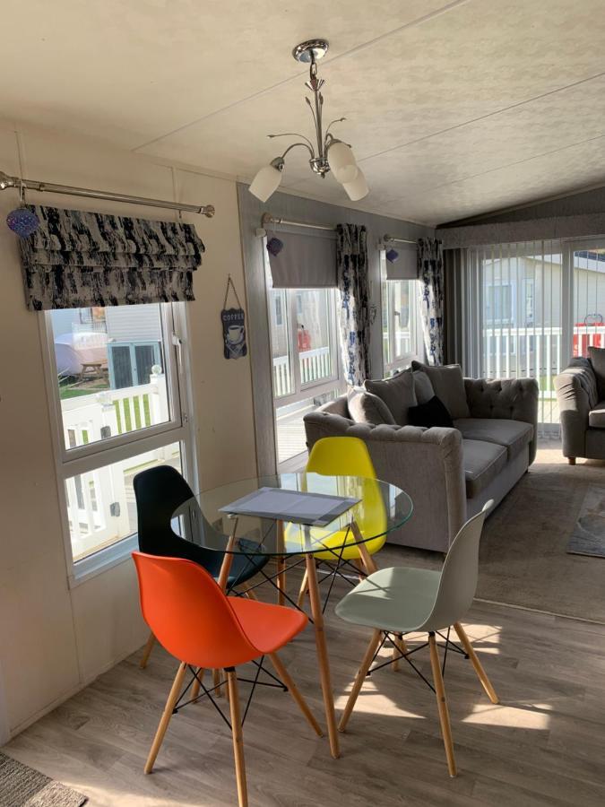 Aurora Luxury Beach Lodge Lossiemouth Exterior foto